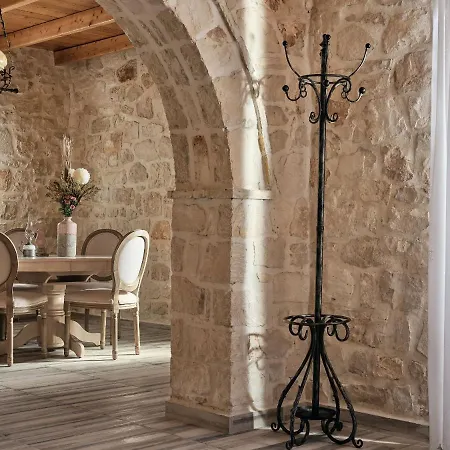 Arbarosa - A Stylish With Private Pool & Sea Views, By Zantewize Βίλα