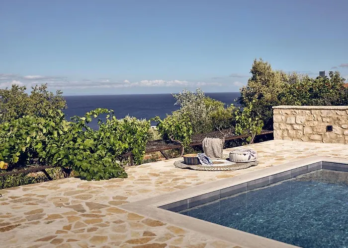 Arbarosa - A Stylish With Private Pool & Sea Views, By Zantewize Villa