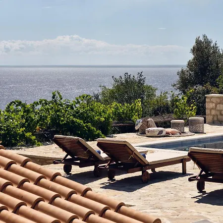 Villa Arbarosa - A Stylish With Private Pool & Sea Views, By Zantewize