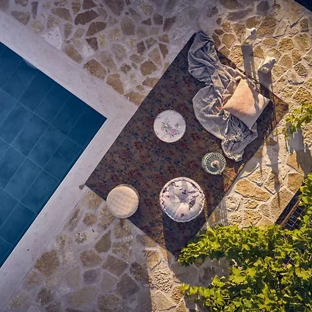 Vilă Arbarosa - A Stylish With Private Pool & Sea Views, By Zantewize Agios Nikolaos (Zakynthos)